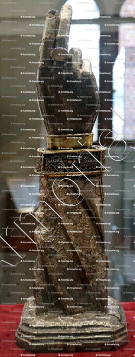 OGER MORIZET_Evêque (1432). Bras Reliquaire de Saint Grat. Musée de Conflans (Savoie)_France