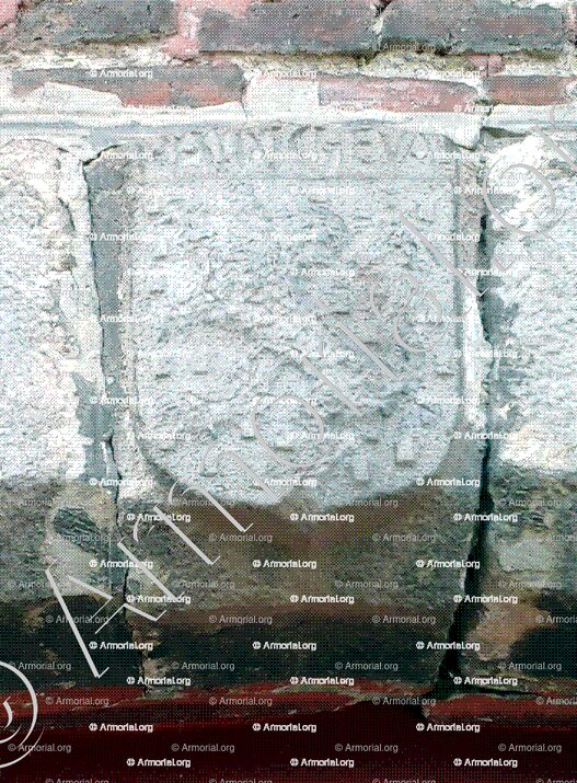 RAINCHEVAL_Blason  sur une construction datée de 1740. Photo, Patrick Ramecourt Club d'Histoire de Beuvry ._France